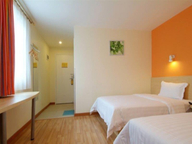7Days Inn Shenzhen Da Fen You Hua Cun ภายนอก รูปภาพ